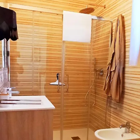 Dimora&pool Gerardo מונופולי