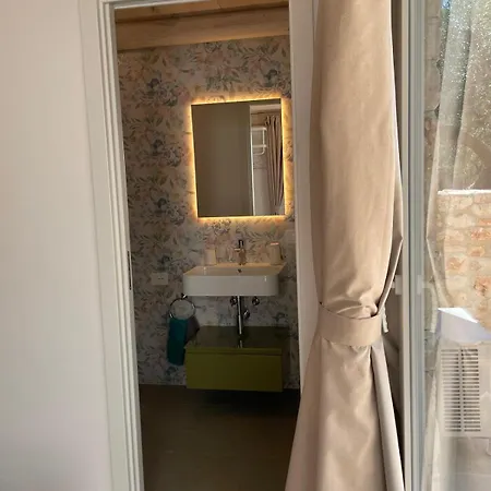 אכסניה Dimora&pool Gerardo *